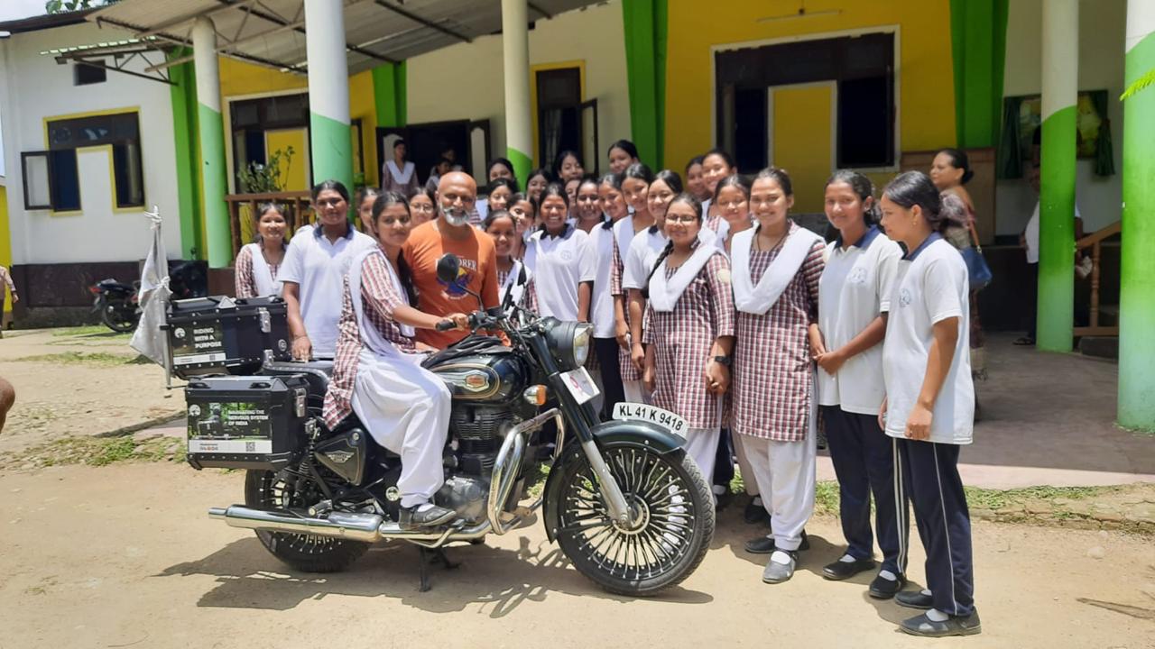 Biju BP with School Girls 