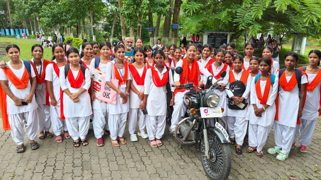 Biju BP with School Girls 